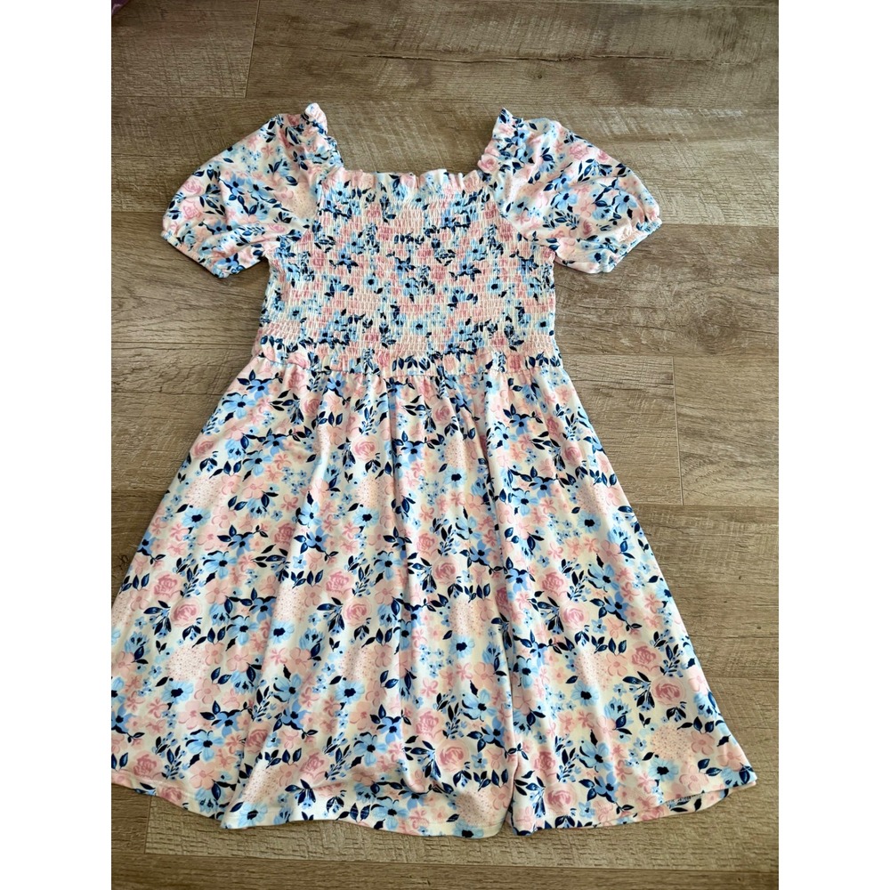 BCBG Girls Floral Smocked Bodice Dress Pink Blue Size M 10/12 Short Sleeve